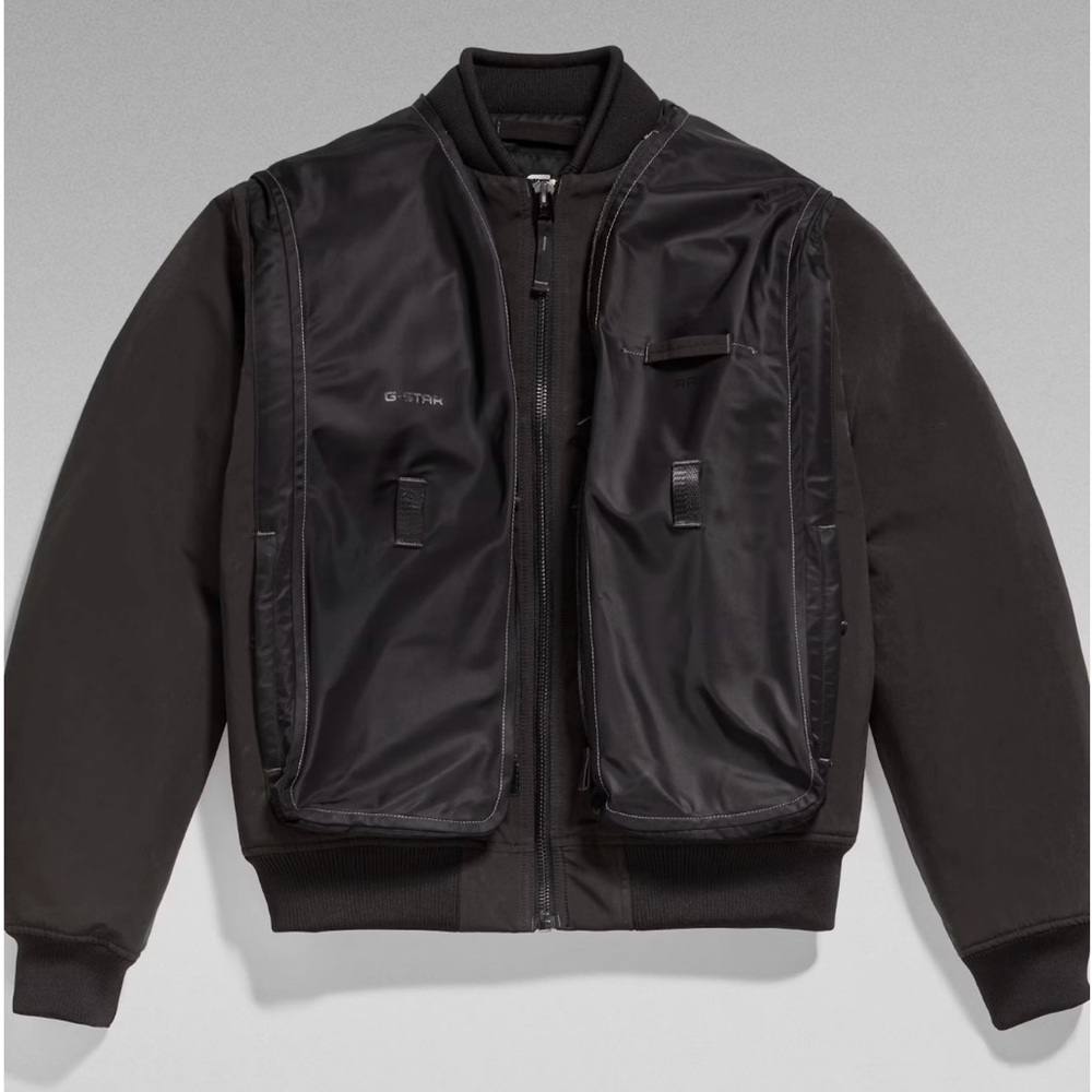Cool G-Star bomber jacket with large/long functioning zipper front pockets!